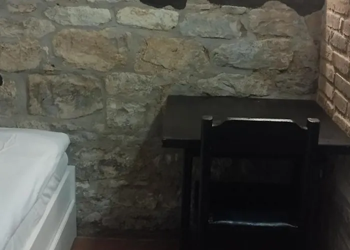 Hostal Alba *